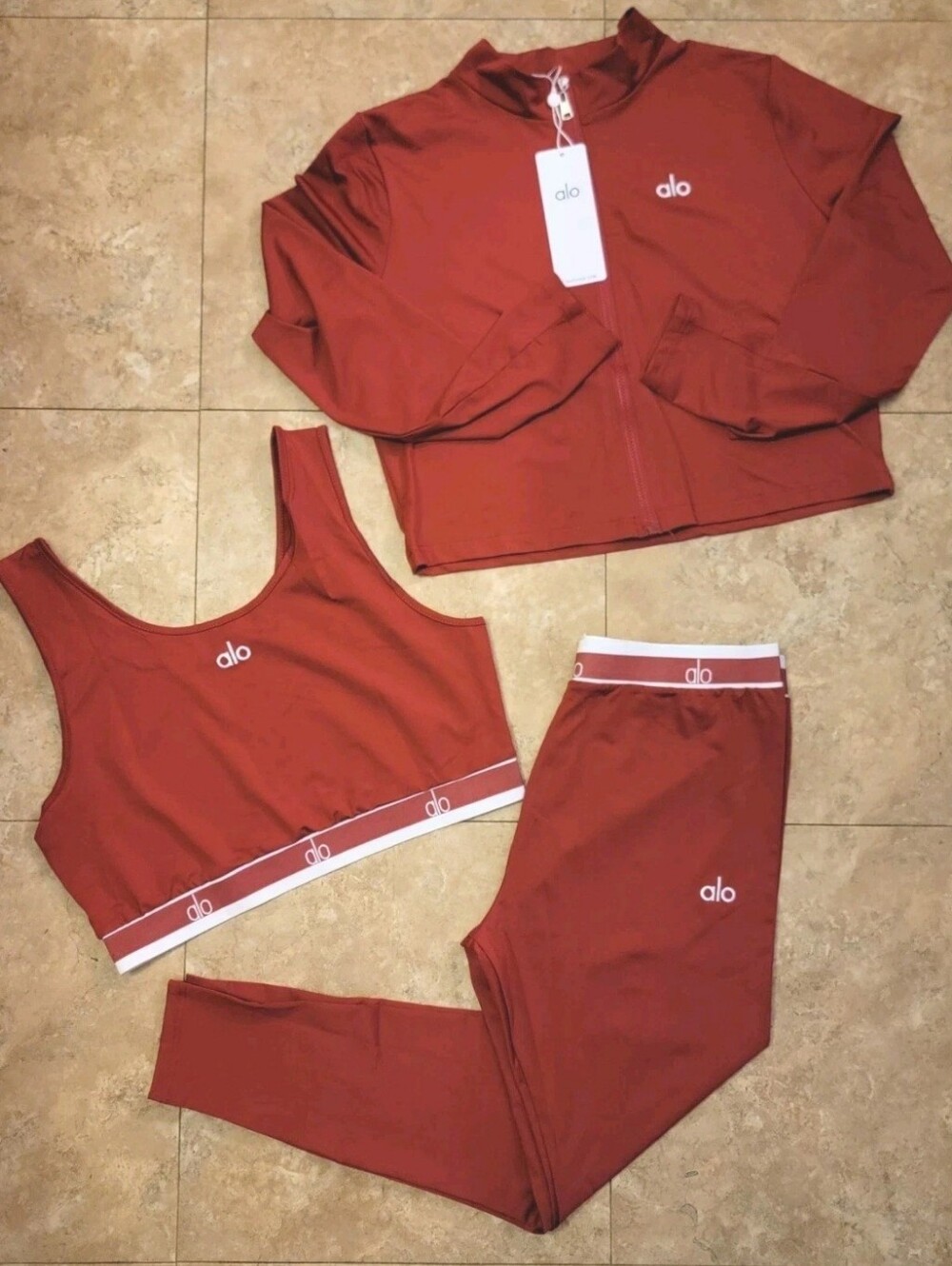 Women Activewear Sz XL Red Tracksuit 3 pc Sport Bra Jacket Pants Athleisure